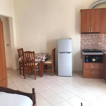 Sali Hasani Apartamento *