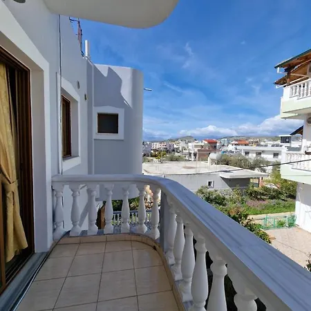 Sali Hasani クサミル