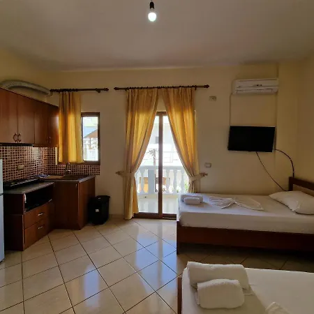 Sali Hasani アパート *