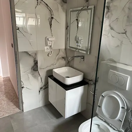 Sali Hasani Apartamento Ksamil