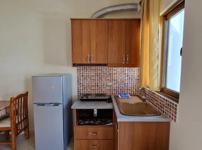 Sali Hasani * Ksamil